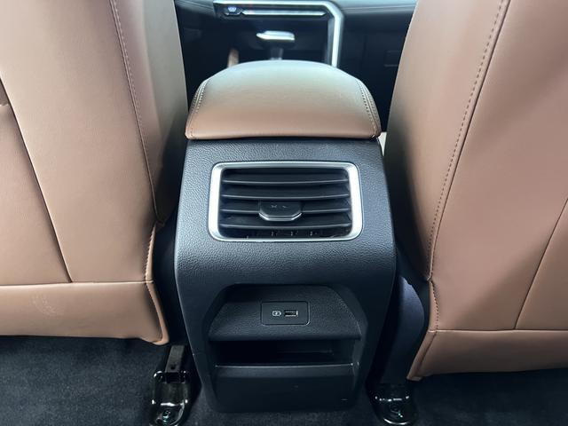 Geely Emgrand X6 2021, фото 14