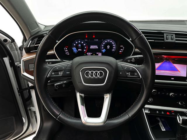 Audi Q3 2021, фото 11