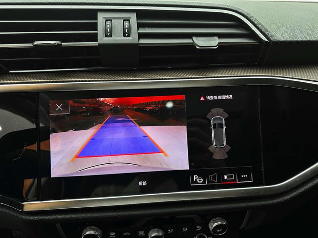 Audi Q3 2021, фото 14