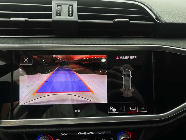Audi Q3 2022, фото 14