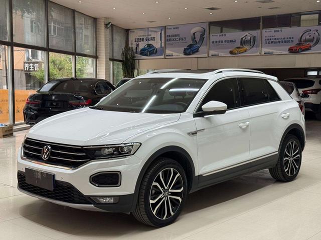 Volkswagen Tayron 2022, 1.4 л турбо, робот (DCT), передний, пробег 14 000 км — авто из Китая с пробегом
