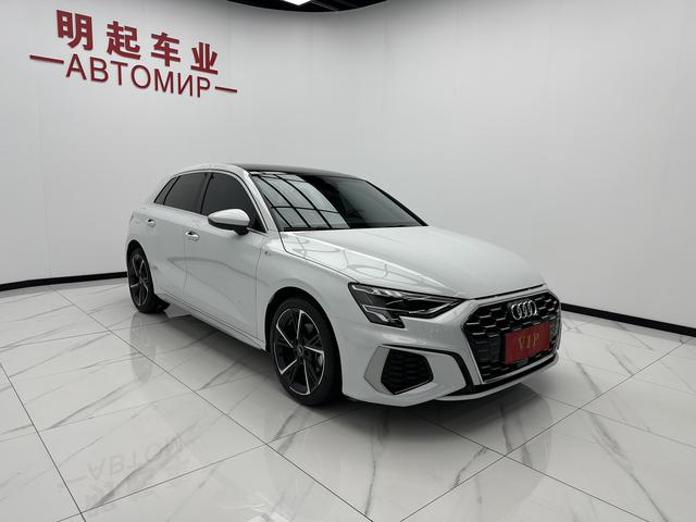 Audi A3 2023, фото 3
