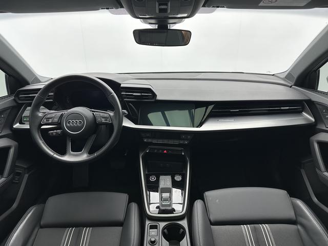 Audi A3 2023, фото 7