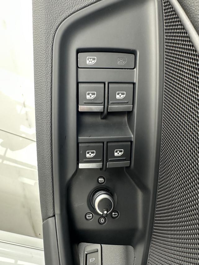 Audi A3 2023, фото 11