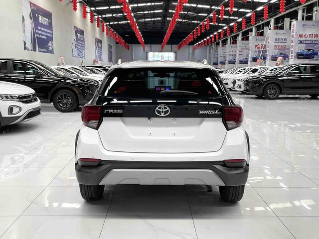 Toyota Yaris 2022, фото 5