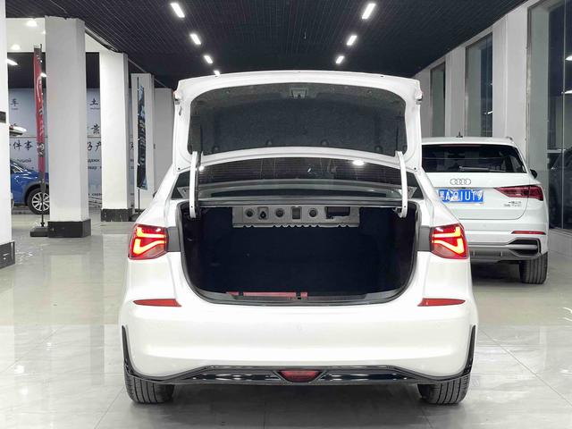 Chevrolet Onix 2023, фото 14