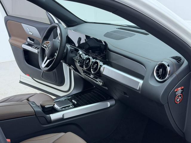 Mercedes-Benz GLB 2021, фото 15