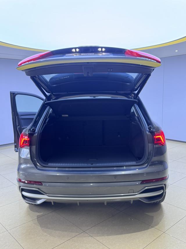 Audi Q3 2023, фото 12