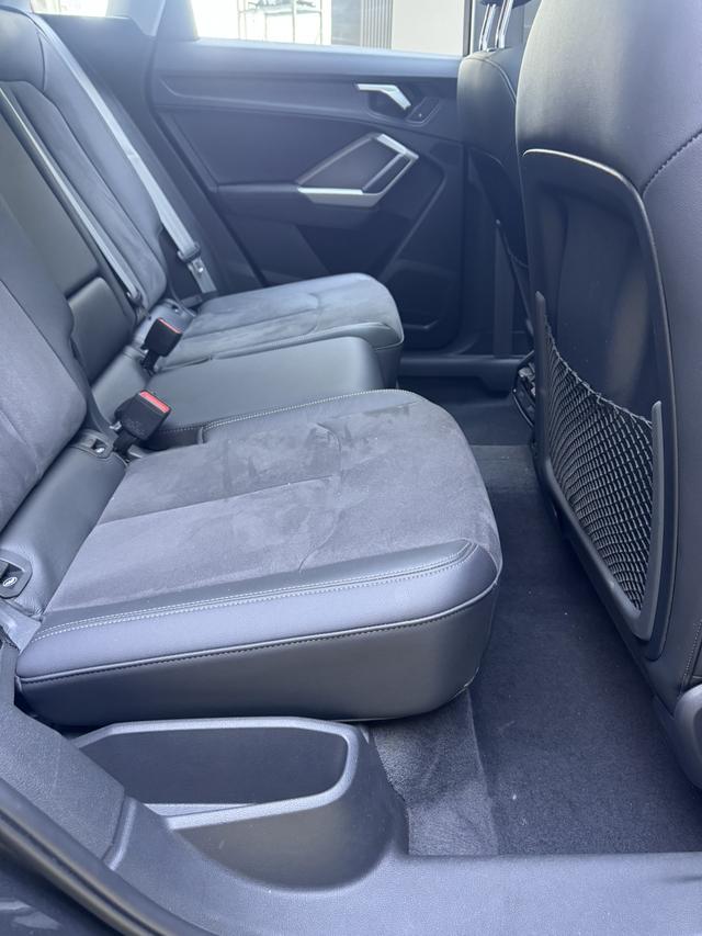 Audi Q3 2023, фото 14