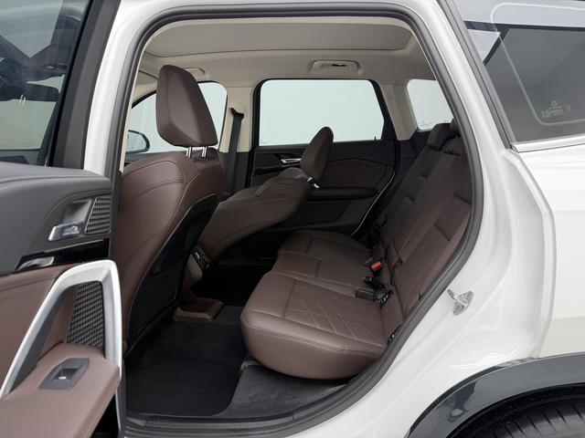 BMW X1 2023, фото 8