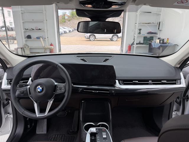BMW X1 2023, фото 12