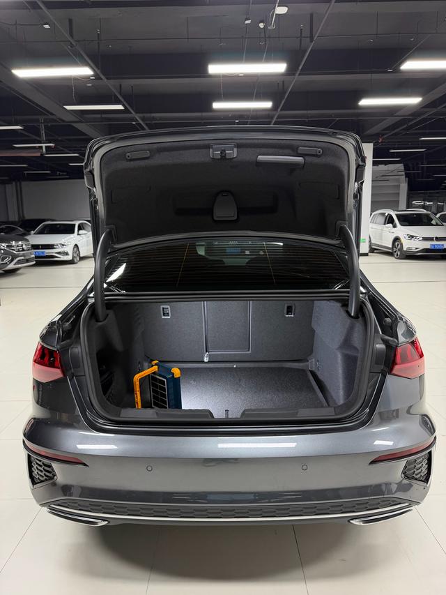 Audi A3 2023, фото 14