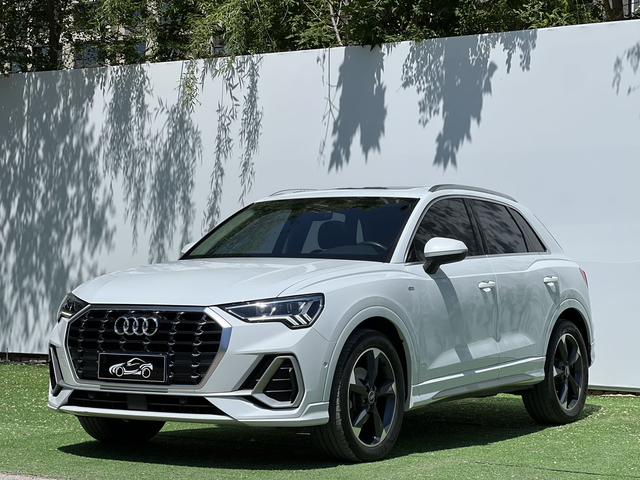 Audi Q3 2022, 1.4 л турбо, 7-ступенчатая двойное сцепление, Передний привод, пробег 39 000 км — авто из Китая с пробегом