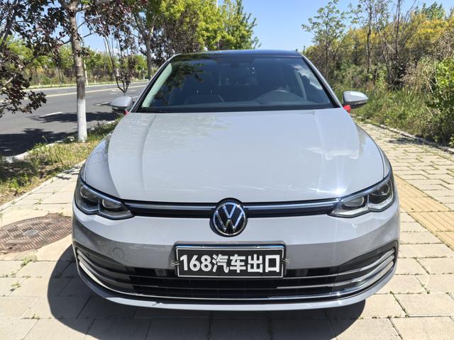 Volkswagen Golf 2023, фото 2