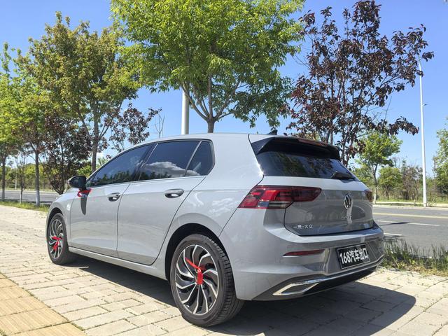 Volkswagen Golf 2023, фото 6