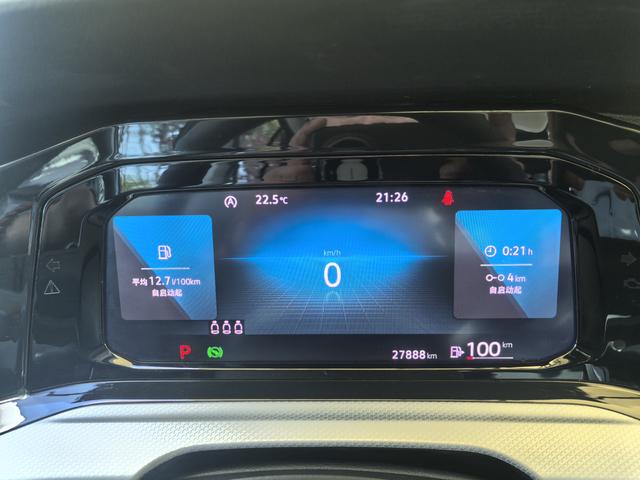 Volkswagen Golf 2023, фото 15
