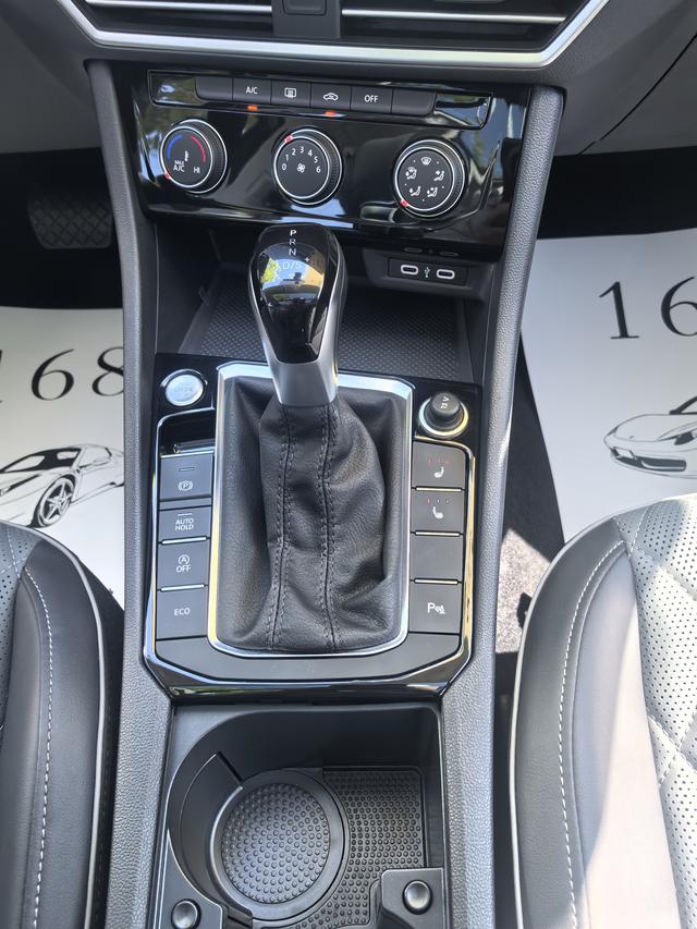 Volkswagen Jetta 2023, фото 17