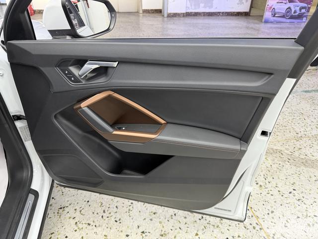 Audi Q3 2022, фото 15