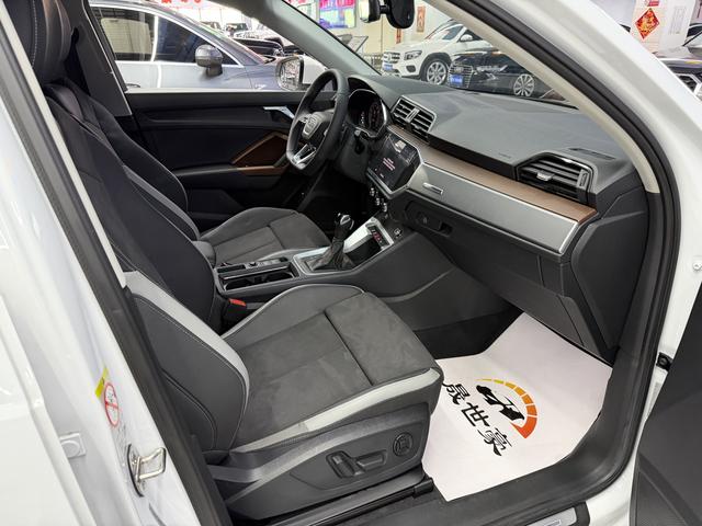 Audi Q3 2022, фото 16