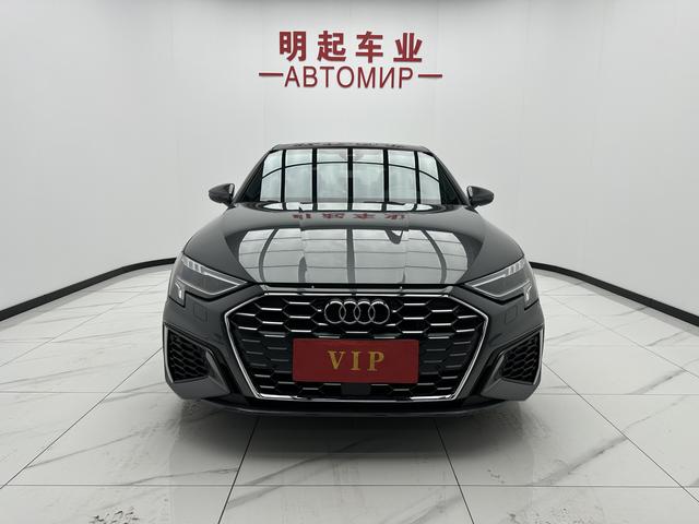 Audi A3 2022, фото 2