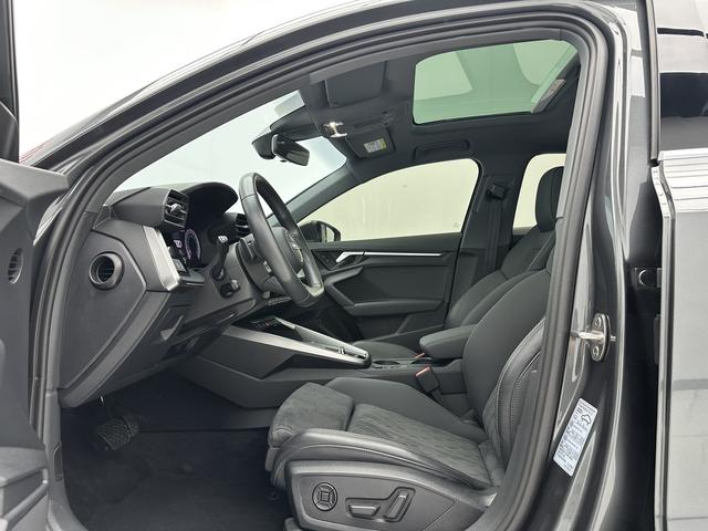 Audi A3 2022, фото 5