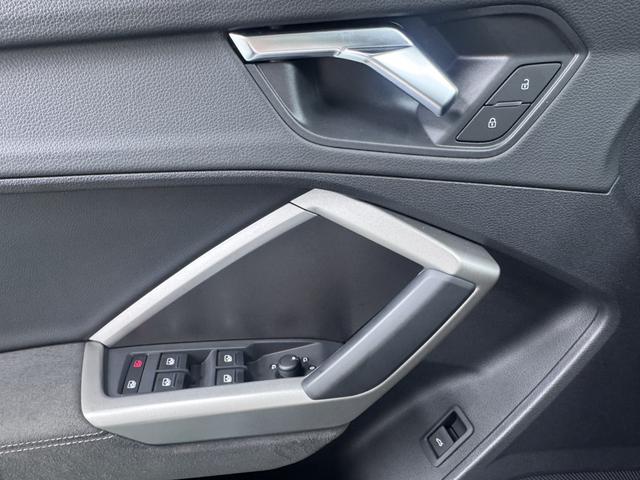 Audi Q3 2022, фото 17
