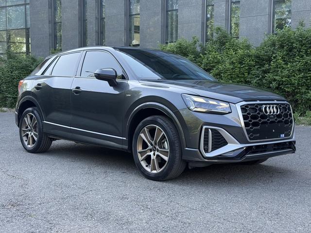 Audi Q2L 2022, фото 3