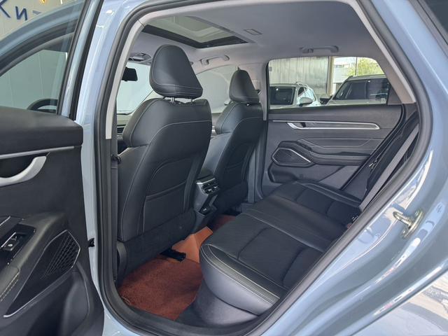 Geely Emgrand 2023, фото 6