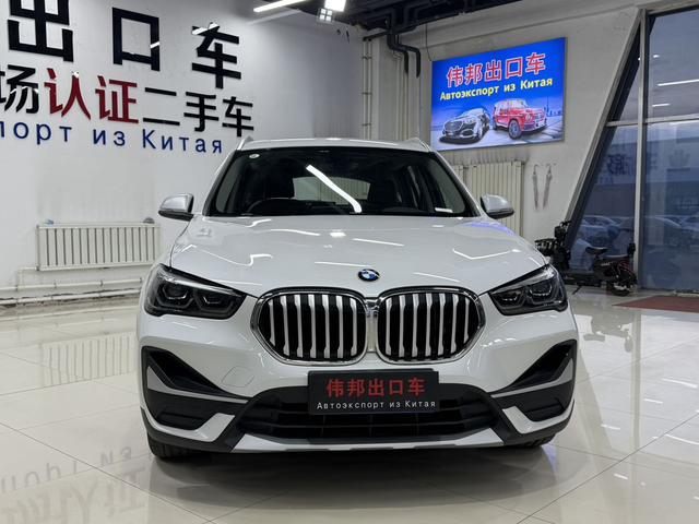 BMW X1 2022, фото 2