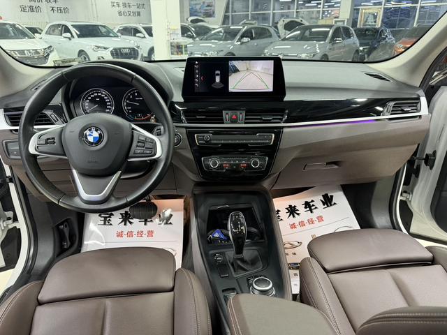 BMW X1 2022, фото 17