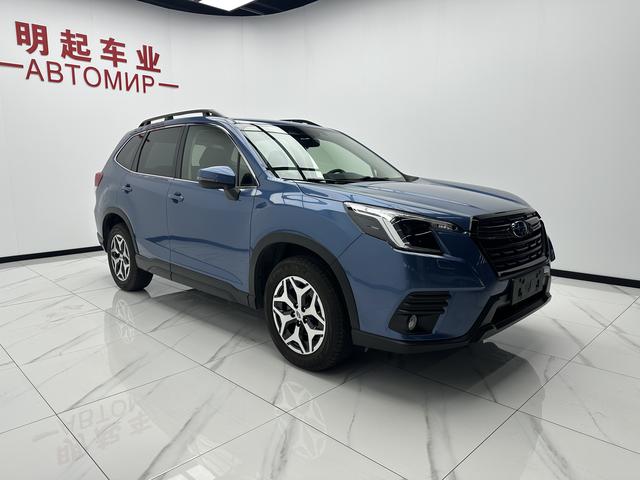 Subaru Forester 2022, фото 3