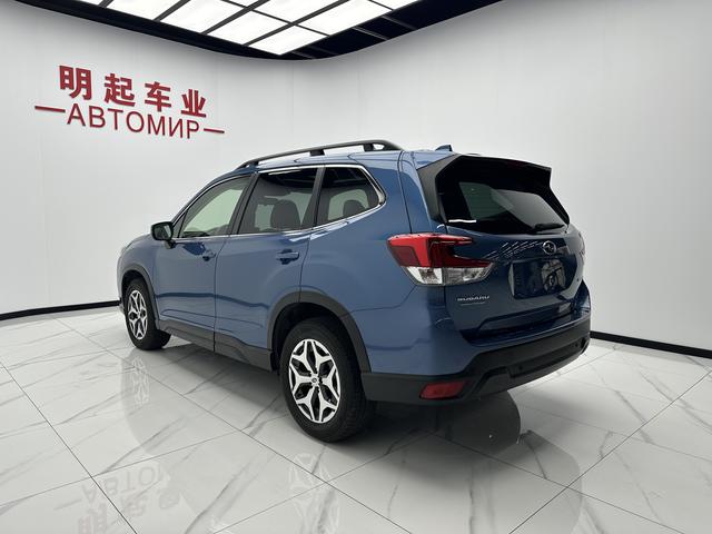 Subaru Forester 2022, фото 8