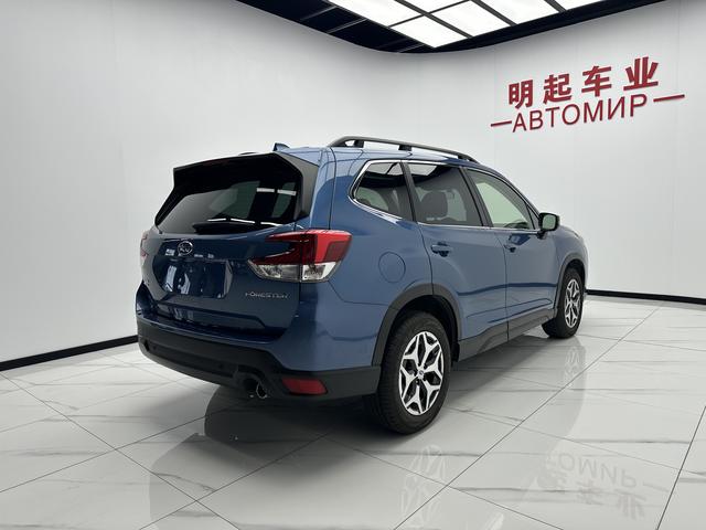 Subaru Forester 2022, фото 9