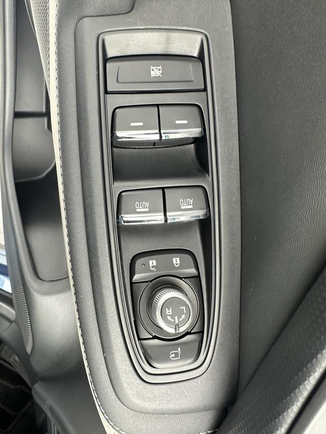 Subaru Forester 2022, фото 12