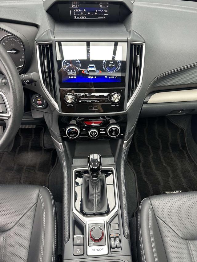 Subaru Forester 2022, фото 15