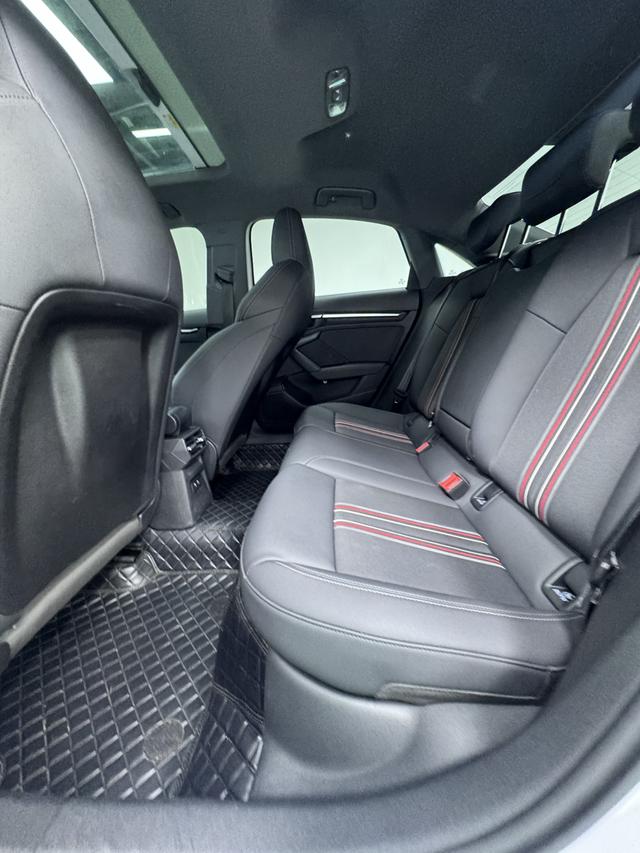 Audi A3 2022, фото 16
