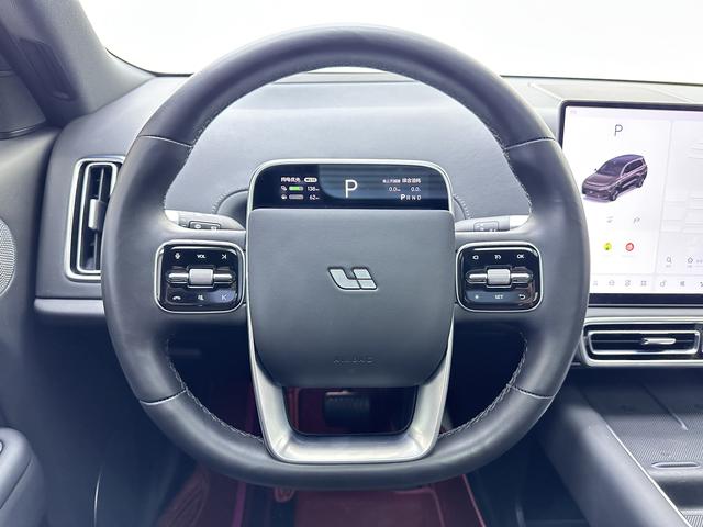 Li Auto L9 2022, фото 11