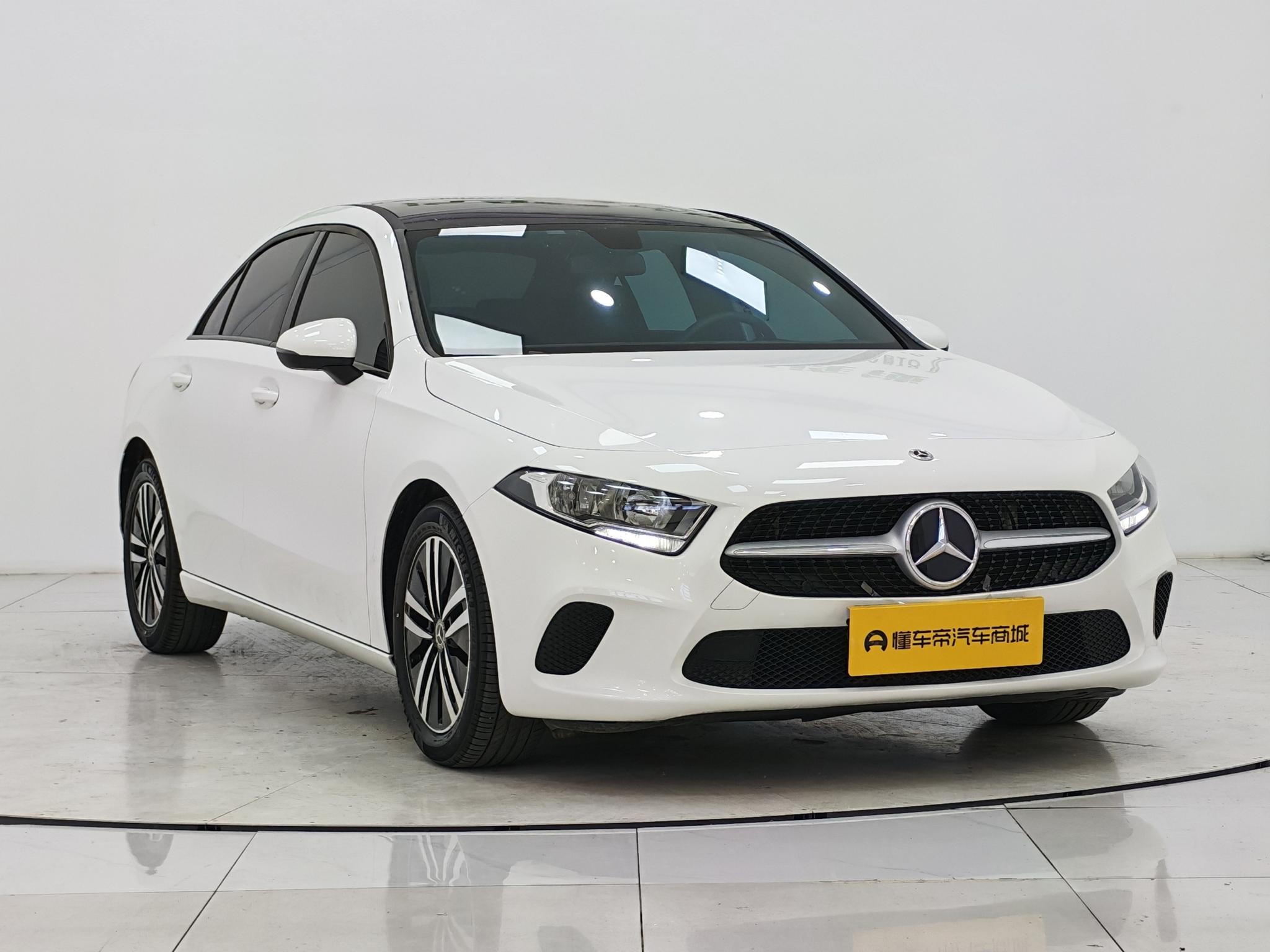 Mercedes-Benz A-Class 2022, фото 3