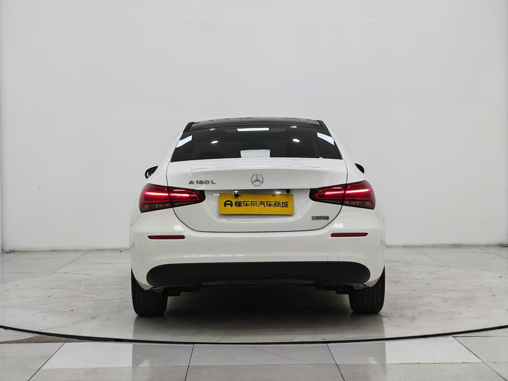 Mercedes-Benz A-Class 2022, фото 6
