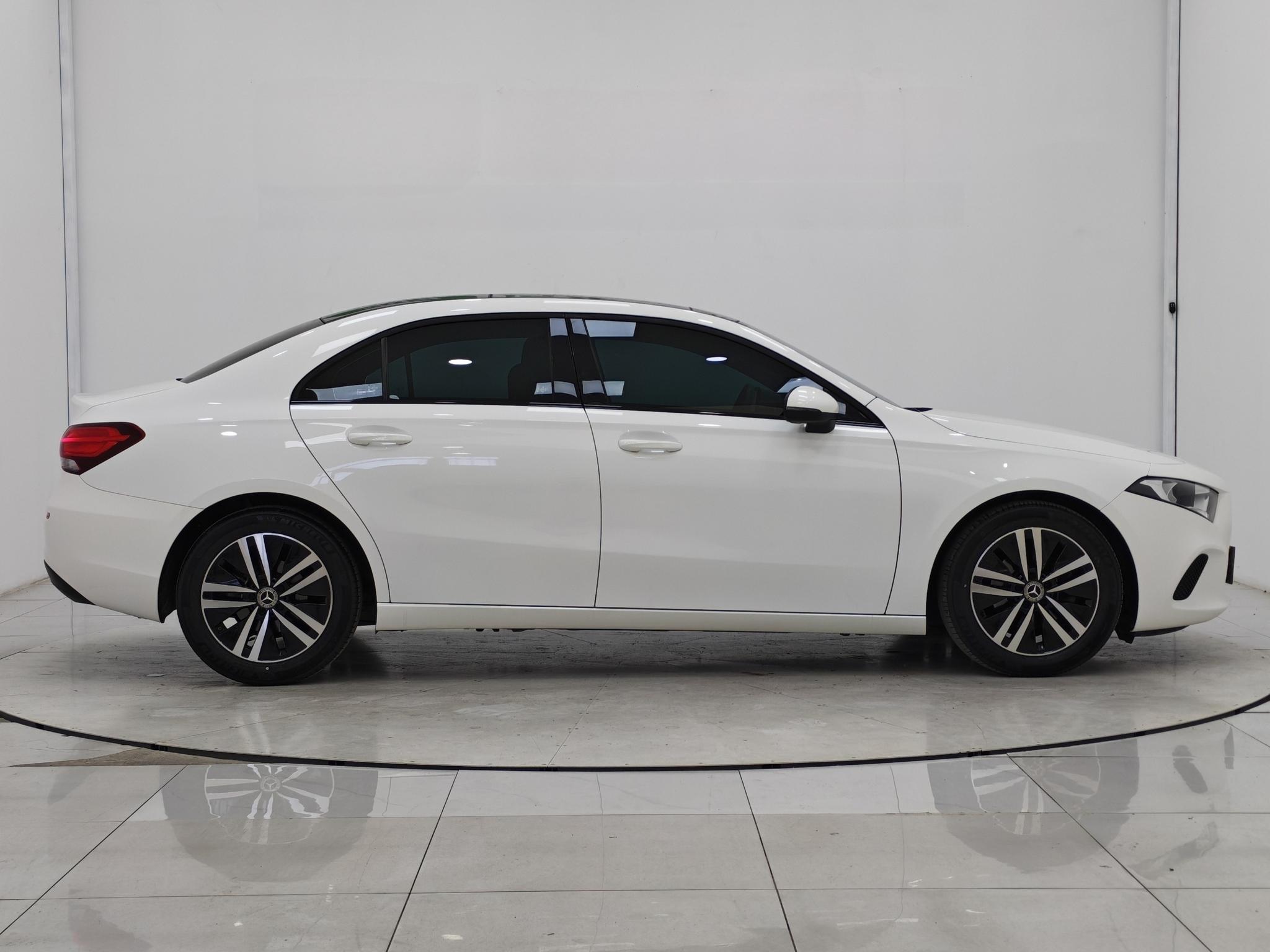 Mercedes-Benz A-Class 2022, фото 8