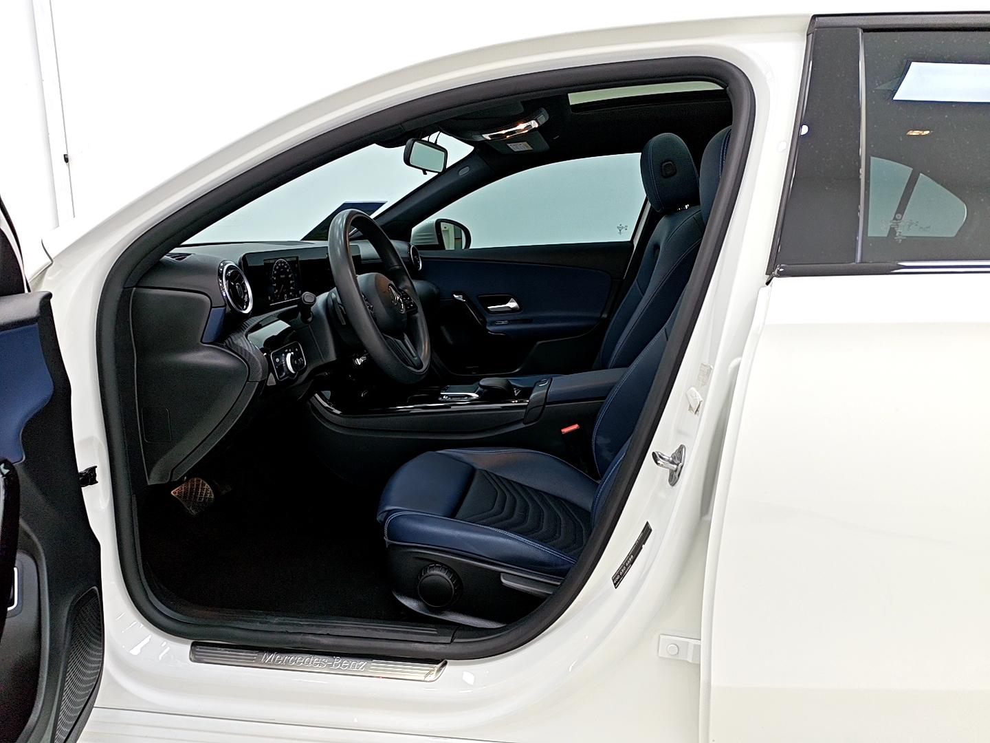 Mercedes-Benz A-Class 2022, фото 12