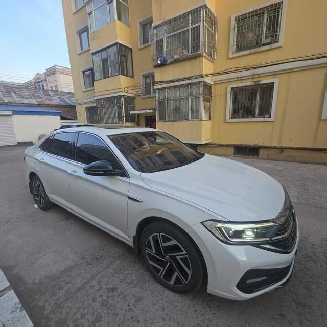Volkswagen Jetta 2023, фото 5