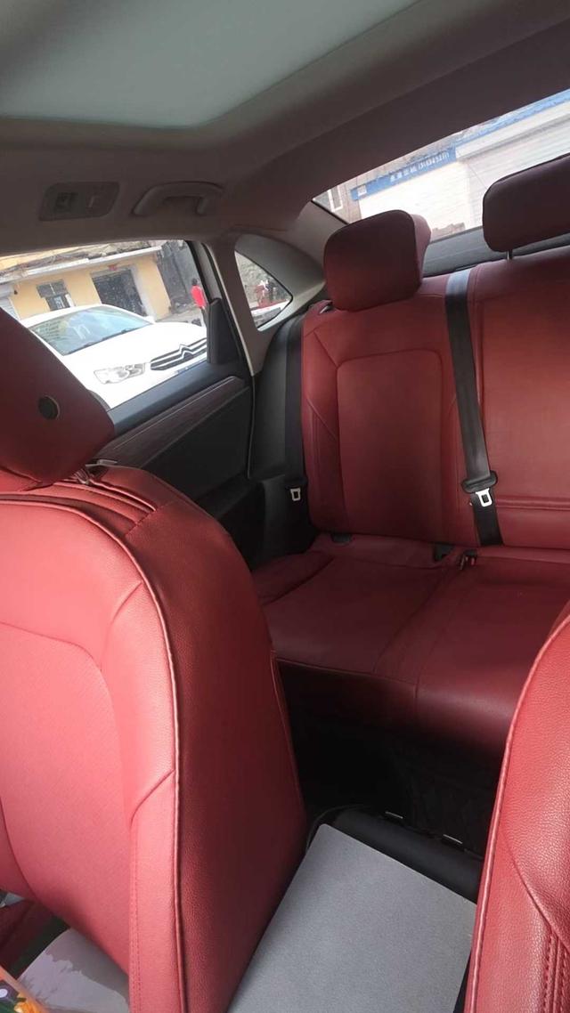 Volkswagen Jetta 2023, фото 10