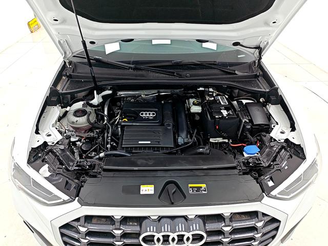 Audi Q3 2022, фото 17