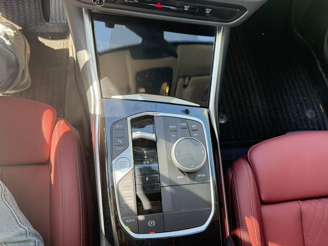 BMW 3 2023, фото 15