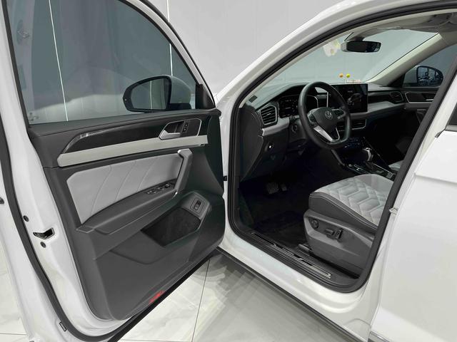 Volkswagen Tayron 2023, фото 9
