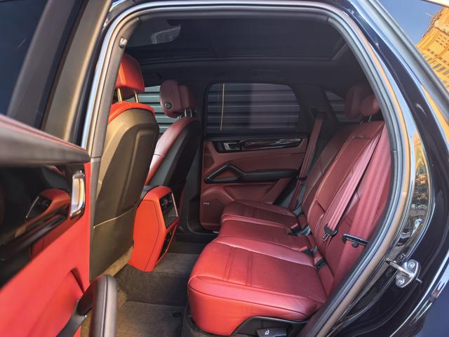 Porsche Cayenne E-Hybrid 2021, фото 15
