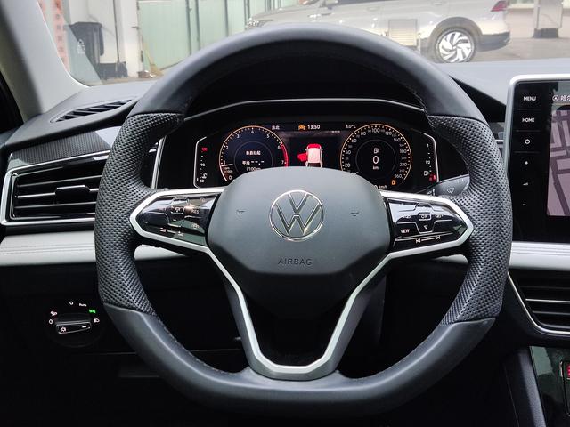 Volkswagen Tiguan 2023, фото 14