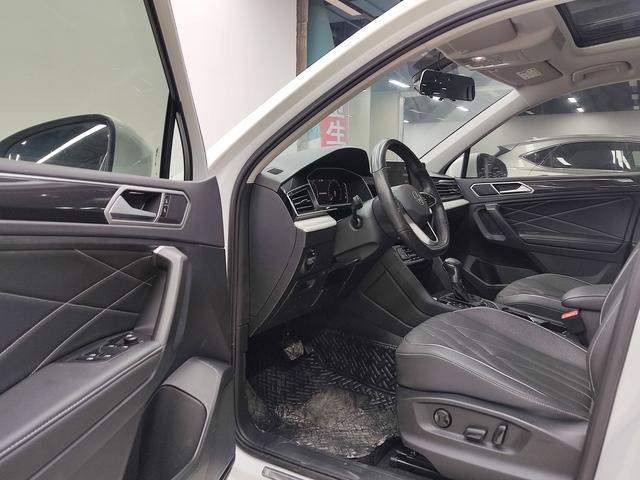 Volkswagen Tiguan 2023, фото 9