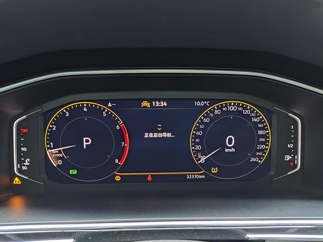 Volkswagen Tiguan 2023, фото 16